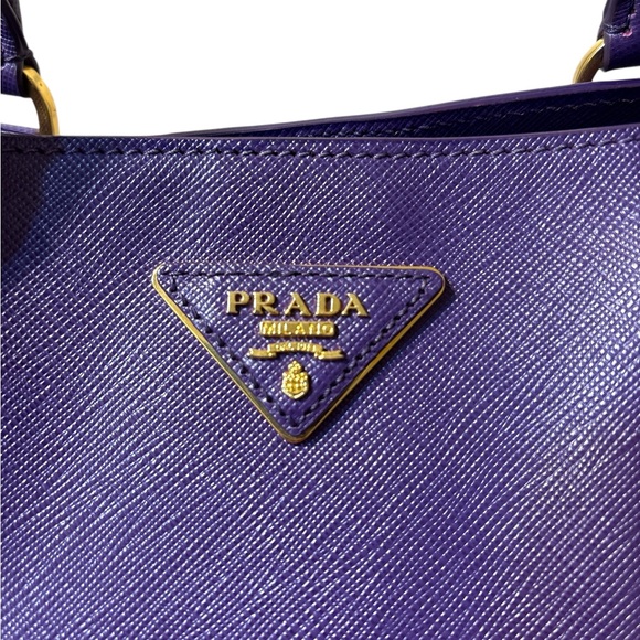 š„EUC Prada Saffiano Lux Leather Purple Tote
š„HOST PICKš„ - Picture 4 of 17